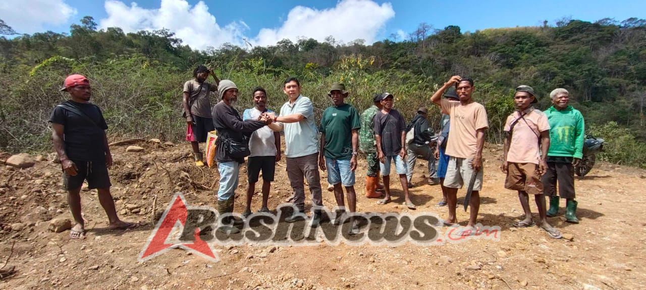 Dandim 1622/Alor Tinjau Pembukaan Jalan di Desa Kiraman Dalam Program