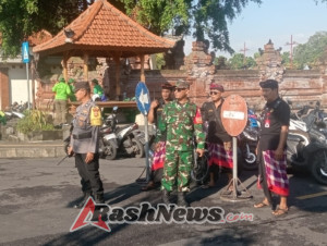 Sinergi TNI–Polri dan Pecalang Amankan Upacara Mendak Toyo Ning di Gianyar