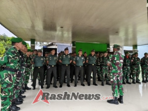 Dandim 1613/Sumba Barat Berikan Pengarahan Kepada Prajurit di Aula Terbuka Makodim