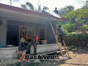 Sinergi Babinsa dan Warga Desa Detusoko Barat Ciptakan Situasi Kondusif Lewat Karya Bakti