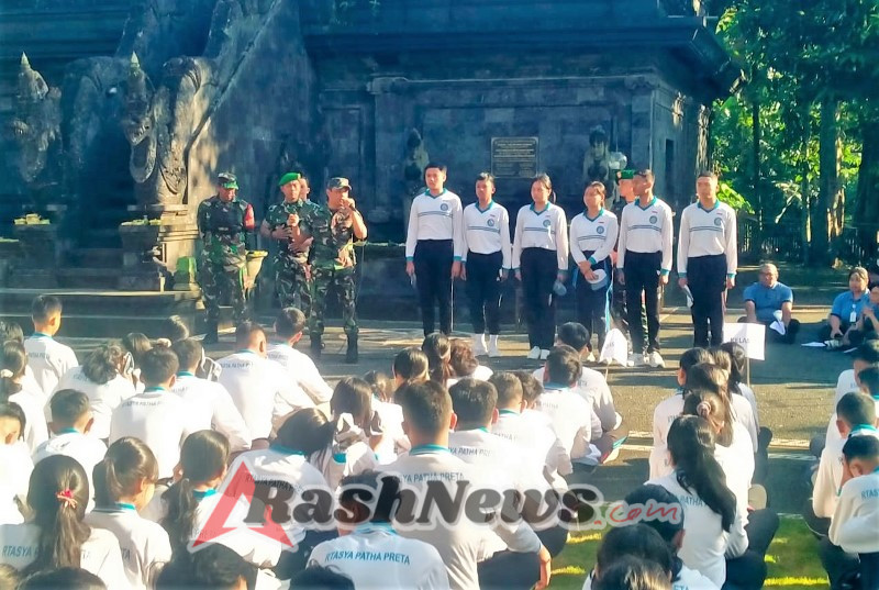 Personel Kodim 1611/Badung, Berikan Wasbang dan Materi PBB pada Siswa SMA N 8 Denpasar