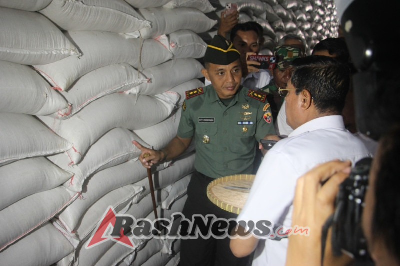 Komandan Kodim 1615/Lotim Hadiri Peluncuran Penyaluran Bantuan Pangan Juni–Juli 2025