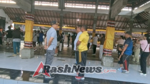 Bhabinkamtibmas Desa Kamasan Amankan Jalan Santai ST Mahadwija Banjar Geria