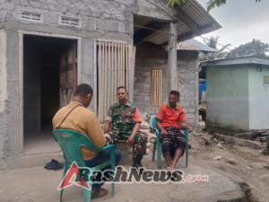 Babinsa 1602/04 Bangun Kedekatan dengan Warga Lewat Komsos di Detumbewa