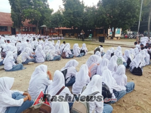 Danramil Sape Bekali Siswa SMAN 1 Sape dengan Wawasan Kebangsaan