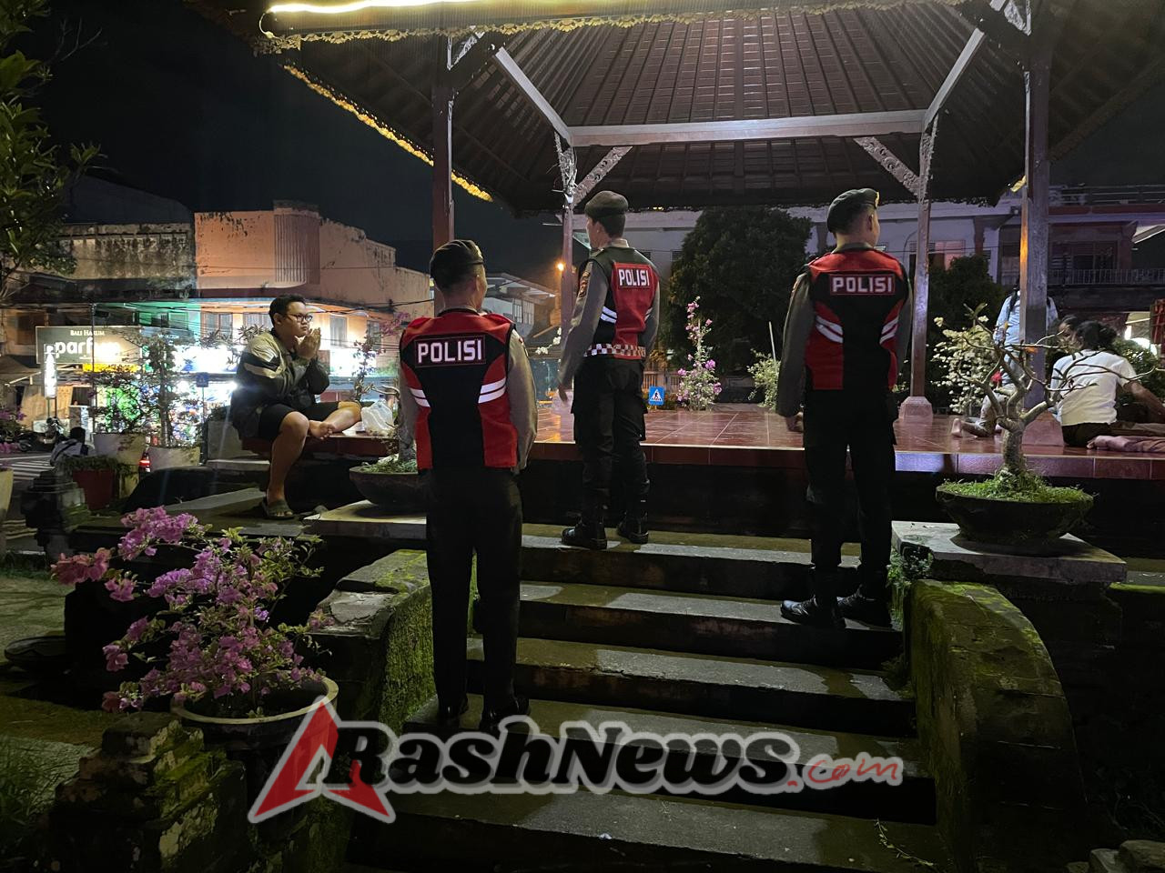 Samapta Polres Klungkung Intensifkan Blue Light Patrol untuk Jaga Kamtibmas di Malam Hari.