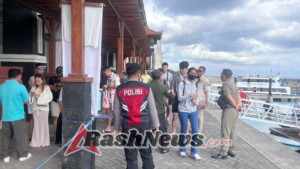 Personel Polsubsektor Sampalan Tingkatkan Pengawasan Di Pelabuhan Sampalan Demi Menjaga Situasi Kamtibmas Tetap Kondusif