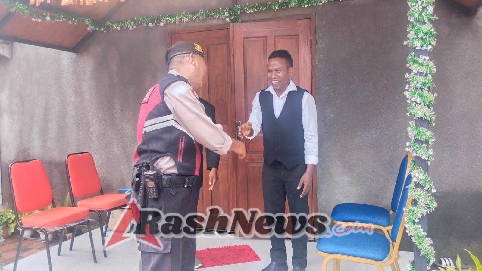 Polsek Blahbatuh Amankan Ibadah Mingguan Umat Kristiani, Wujudkan Toleransi dan Kamtibmas