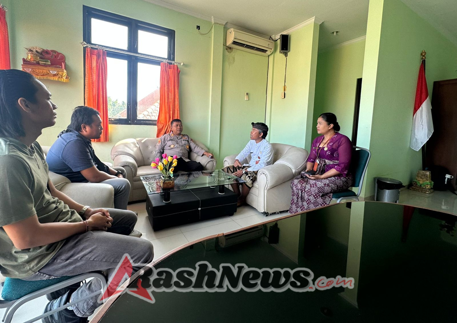 Jalin Sinergi Layanan Masyarakat, Kapolsek Nusa Penida Kunjungi RSUD Gema Santi.