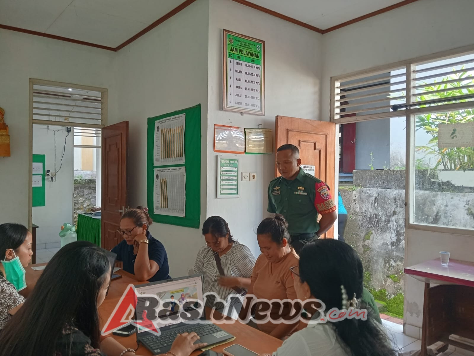 Puskesmas Gianyar 1 Gelar Pelatihan Digital bagi Kader Posyandu, Babinsa Hadir Berikan Dukungan