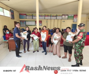 Babinsa Desa Pengiangan Dampingi Pengukuran Badan Jalan Setapak di Wilayah Binaan