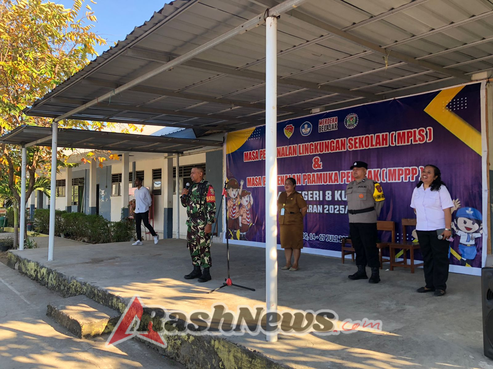 Babinsa Penkase Hadiri Upacara Perdana Tahun Ajaran Baru