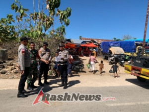 Babinsa dan Bhabinkamtibmas Pantau Aktifitas Jual Beli di Pasar,Ciptakan Rasa Aman