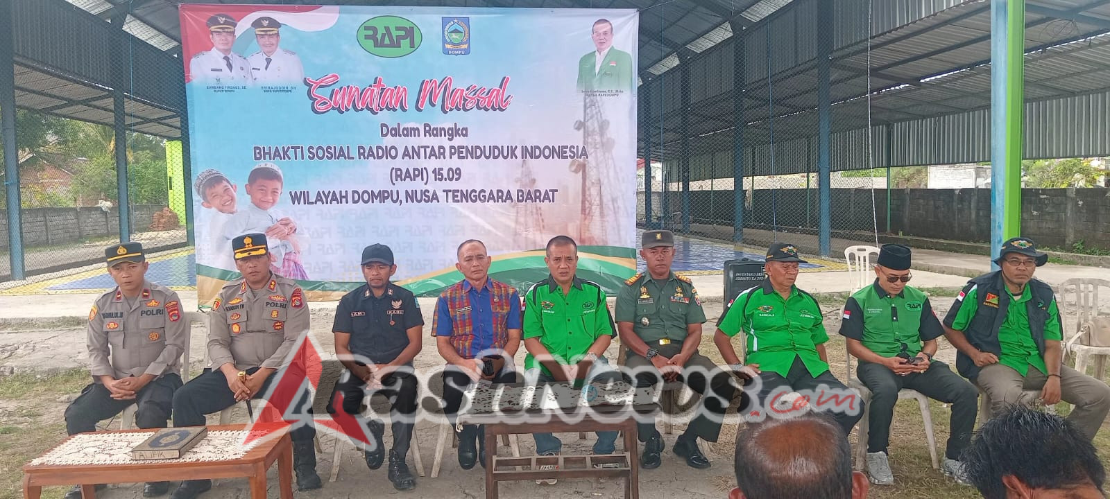 Kodim 1614/Dompu Dukung Bhakti Sosial RAPI Melalui Sunat Massal Gratis