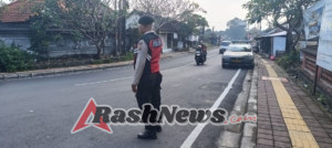Antisipasi Kepadatan Sore Di Akhir Pekan, Personel Polsek Abiansemal Laksanakan Pengaturan Lalu Lintas