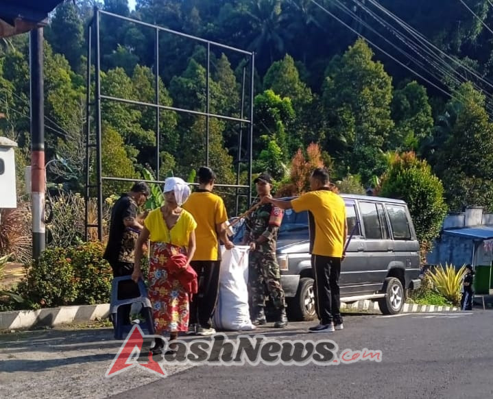 Babinsa dan Aparatur Desa Bestala Ciptakan Lingkungan Bersih dan Sehat Melalui Gotong Royong