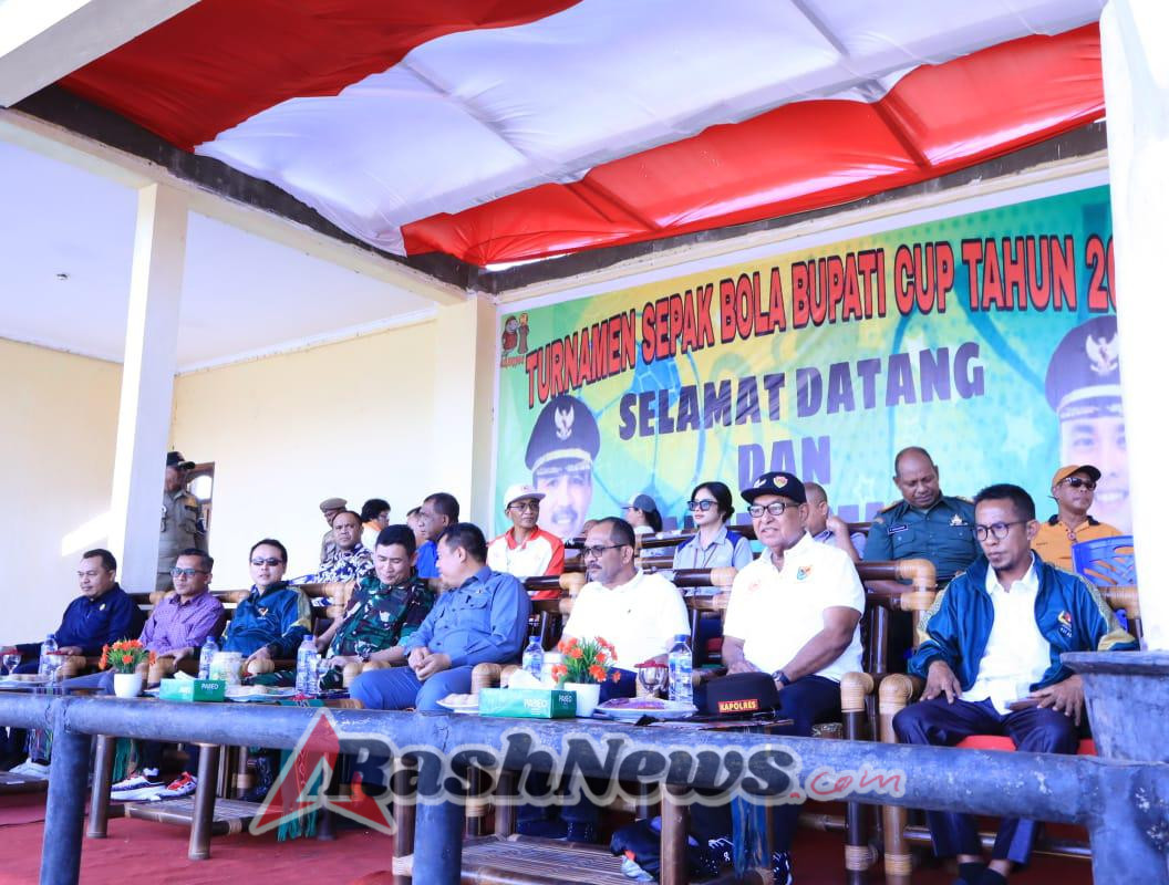 Dandim 1622/Alor Hadiri Pembukaan Bupati Cup 2025 di Stadion Batu Nirwala