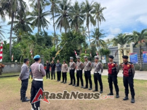 Tegakkan Disiplin, UNit Propam Polsek Nusa Penida Berikan Punishment Push Up Bagi Personil Yang Absensinya Kurang.