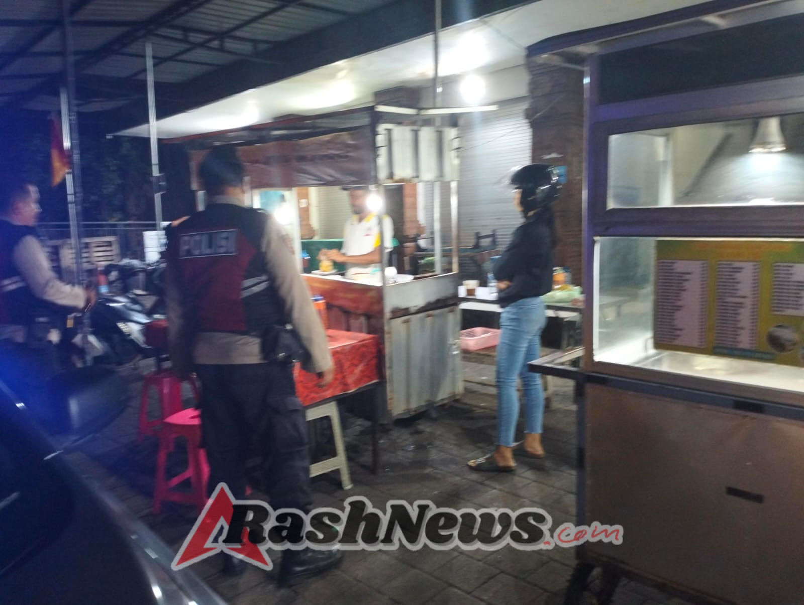 Polsek Abiansemal Giatkan Patroli Dialogis, Sasar Keramaian Pasar Senggol Sibanggede