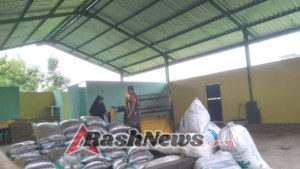 Babinsa Aak Warga Binaan Olah Sampah Rumah Tangga Menjadi Pupuk Berharga