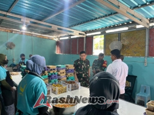 Turun ke Lapangan, Dandim Alor Tinjau Program Dapur Sehat untuk Anak dan Ibu