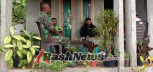 Pererat Komsos, Babinsa Koramil 1618-02/Miobar Sampaikan Imbauan Kesehatan di Tengah Perubahan Cuaca