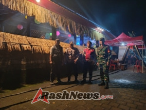 Babinsa Koramil Ubud Bersama Bhabinkamtibmas dan Pecalang Jaga Kondusifitas Bazzar Tebongkang