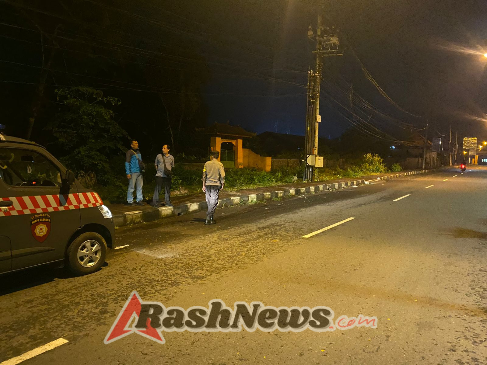 Minimalisir Gangguan Kamtibmas Malam Hari, Polsek Bebandem Gelar Blue Light Patrol