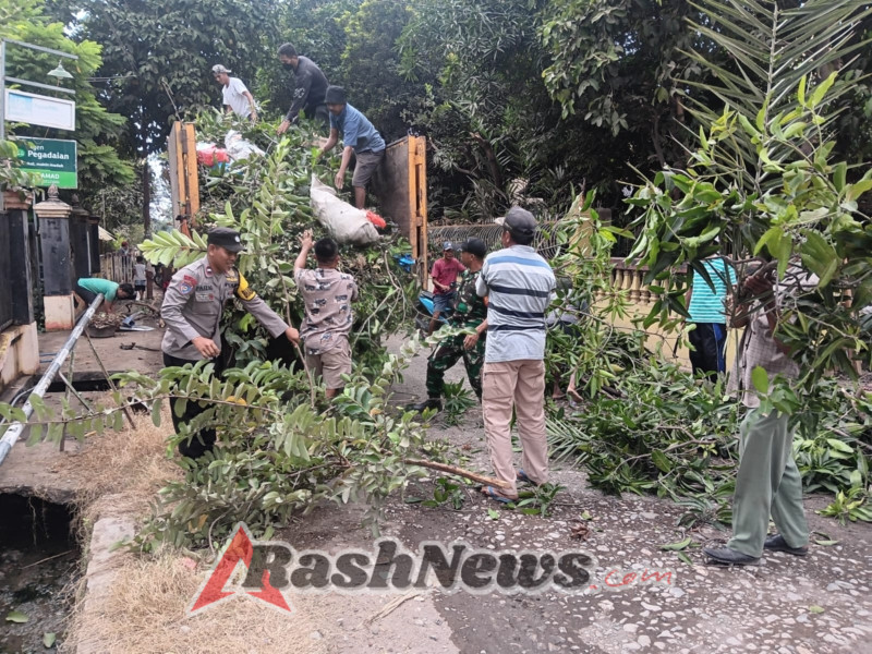 Koramil Sape Dorong Budaya Peduli Lingkungan