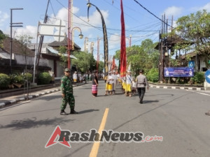 Sinergitas TNI–Polri–Adat Gianyar Jaga Kekhidmatan Prosesi Upacara Pura Puseh