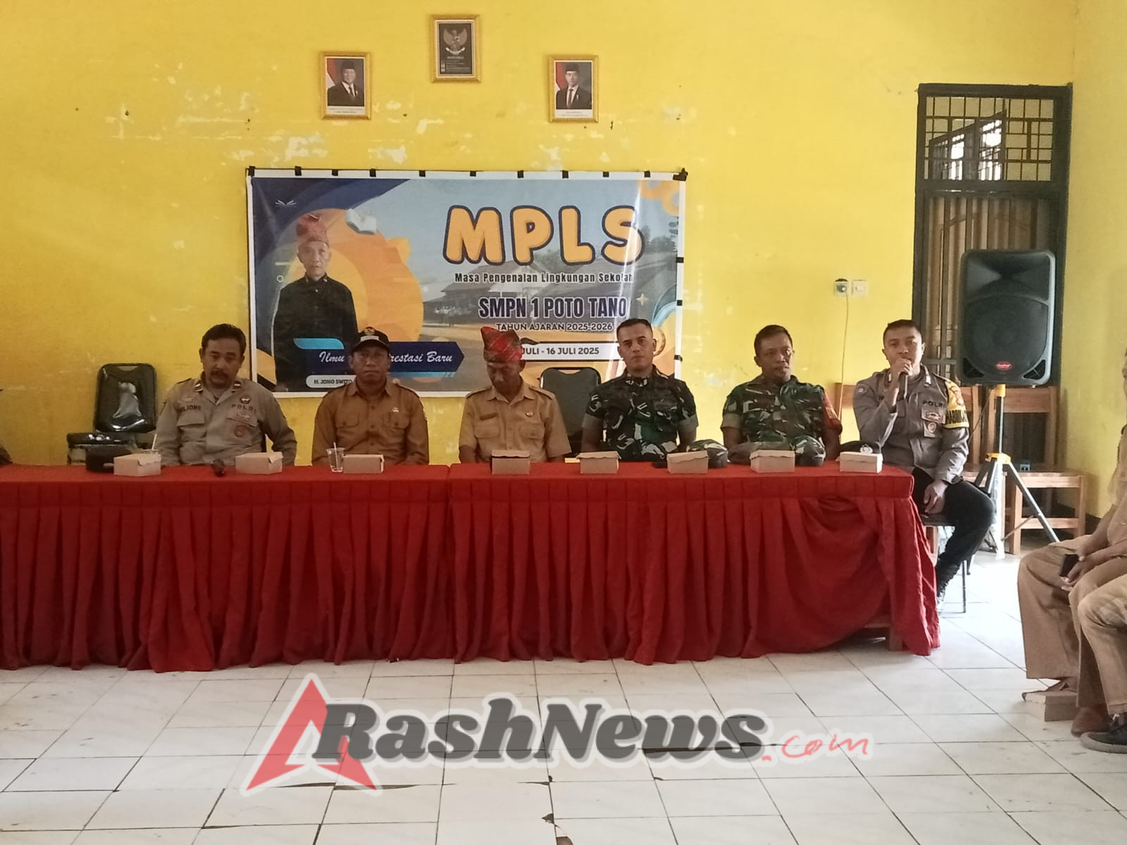 Kodim 1628/Sumbawa Barat Tanamkan Jiwa Cinta Tanah Air Bagi Siswa SMKN 1 Taliwang