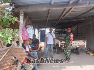 Tingkatkan Sinergi, Babinsa Lakukan Komsos Bersama Warga Kota Baru