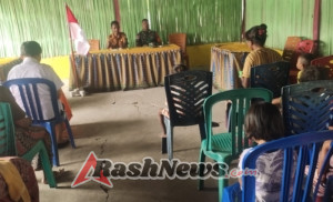 Babinsa 1618-06/Bian dan Warga Sepakati Gotong Royong Massal Demi Kebersihan Desa