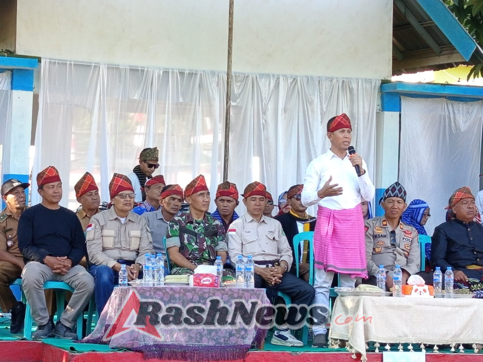 Koramil Wawo Pimpin Pengamanan Puncak Hari Jadi Desa Maria, Kapten Armansyah Jadi Sorotan