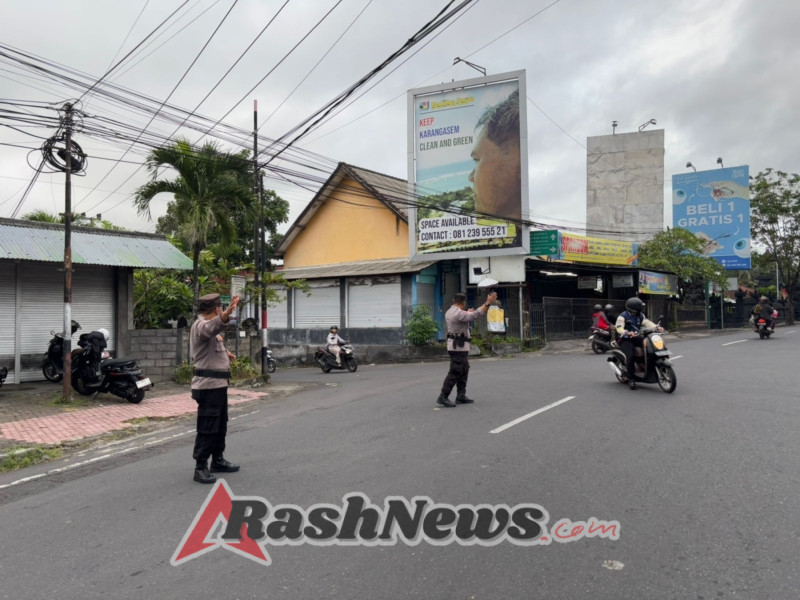 Ciptakan Keselamatan dan Kenyamanan Berlalulintas SatBinmas Rutin melaksanakan Strong Point Pagi