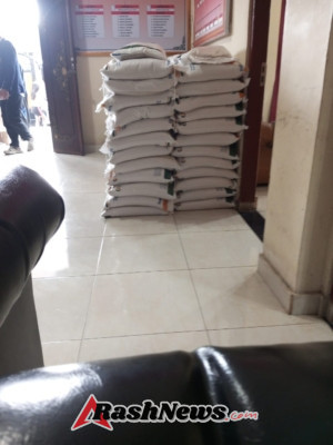 Babinsa Aktif di Tengah Masyarakat, Pastikan Bantuan Beras Tepat Sasaran di Payangan