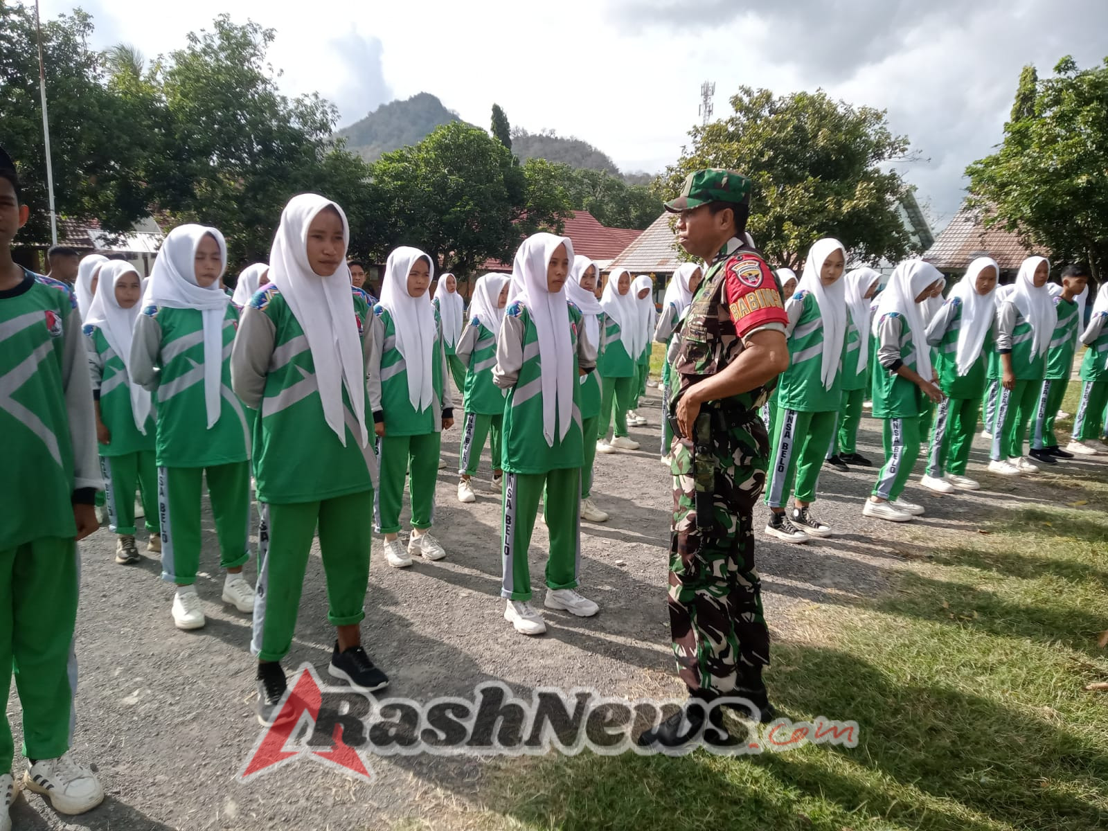 Kolaborasi TNI dan Sekolah, Perkuat Karakter Siswa Baru SMA N 1 Belo