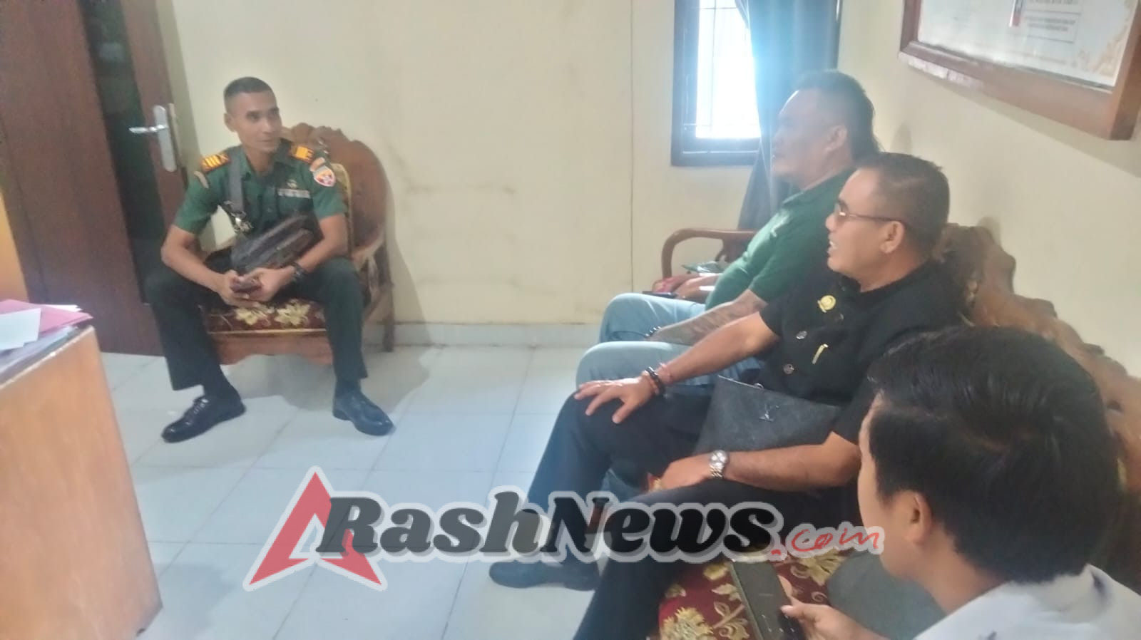 Sinergitas Apter Diperkuat, Danramil Payangan Ajak Perangkat Desa Jaga Ketertiban Wilayah