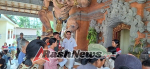 Babinsa Bukian Kawal Ketat Penyaluran 6.680 Kg Beras Bantuan Pemerintah