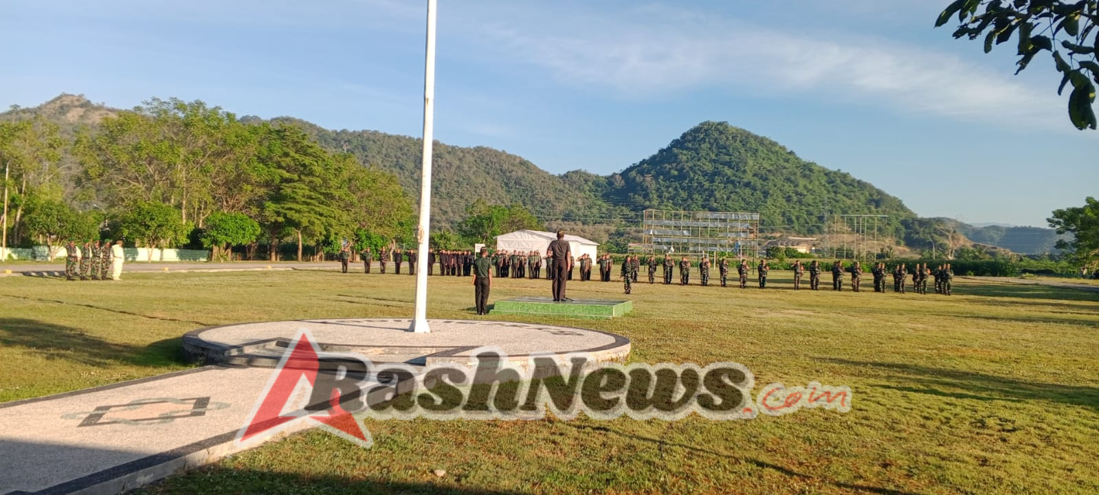 Upacara Bendera Kodim 1628/SB, KASAD: Judol dan Pinjol Ancaman Nyata bagi Keluarga Prajurit.
