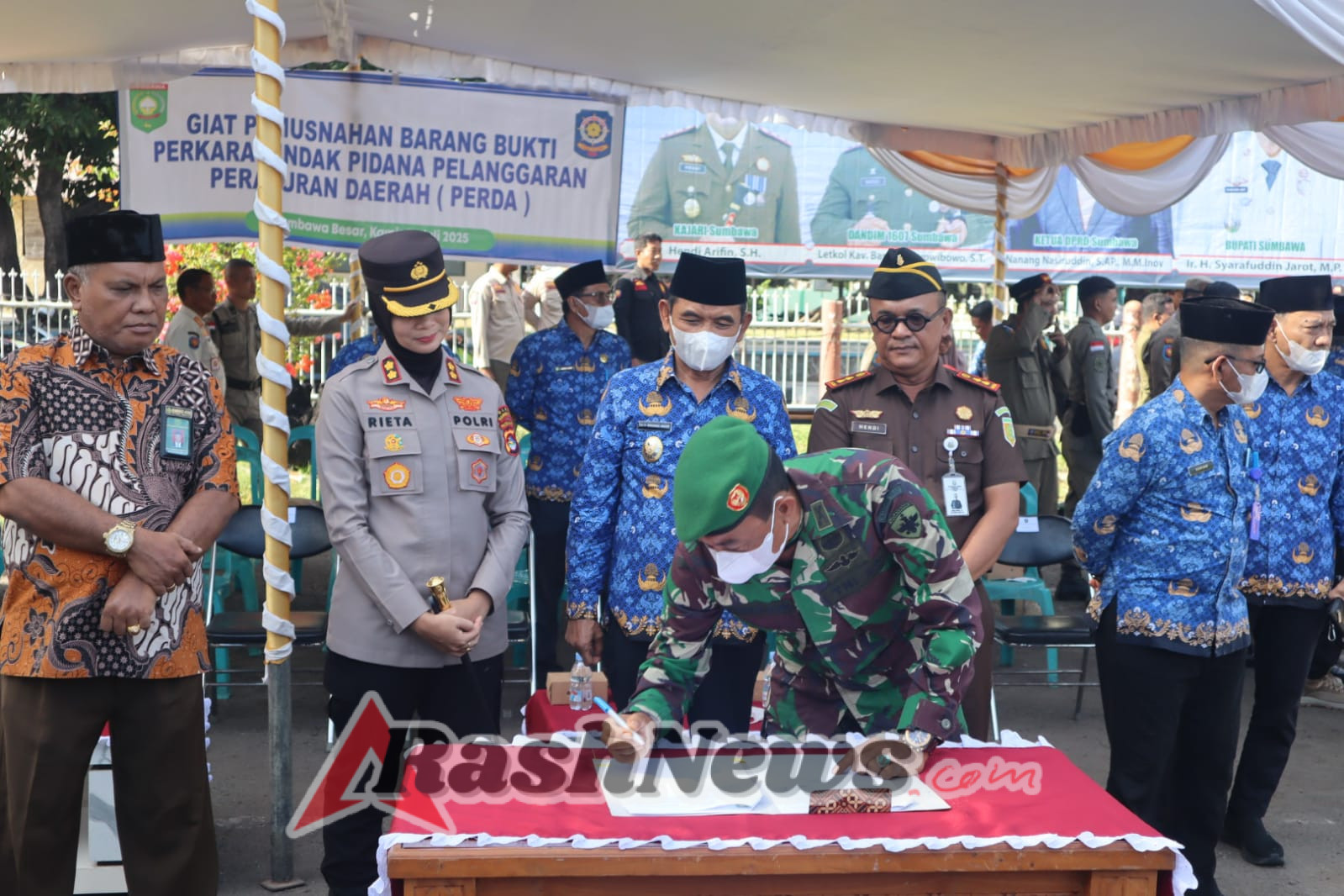 Mayor Inf Dahlan: Pemusnahan Miras Bukti Nyata Sinergi TNI dan Pemerintah Daerah