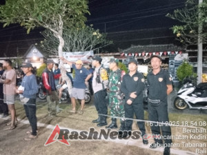 Bhabimkamtibmas Desa Beraban Atensi Giat Pertandingan Bola Volley Dalam Rangka Porsenides Beraban Tahun 2025.