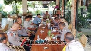Pererat Sinergi dengan Pelaku Usaha, Kapolsek Dentim Sambangi Duta Orchid Garden