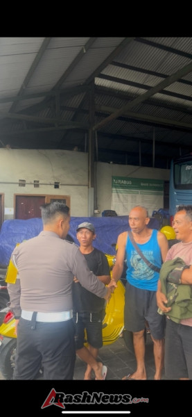 Sosialisasi Tertib Berlalu Lintas kepada Driver Sanjaya Kusuma Trans dalam Rangka Operasi Patuh Agung 2025 Polresta Denpasar