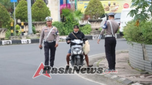 Operasi Patuh Agung 2025 Hari Ke- 5 Polresta Denpasar Tindak 69 Pelanggar di Simpang Kebo Iwa