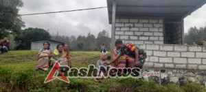 Komsos Babinsa Koramil 1618-02/Miobar Bangun Komunikasi dan Beri Motivasi kepada Ibu-Ibu