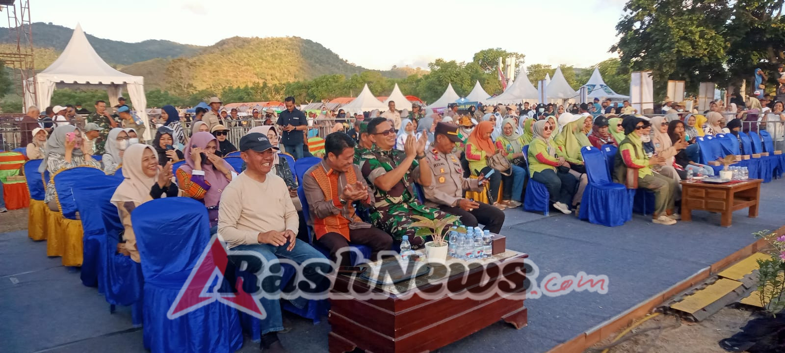 Dandim Dompu Meriahkan Pentas Seni Festival Lakey, Tegaskan Komitmen TNI untuk Budaya Lokal