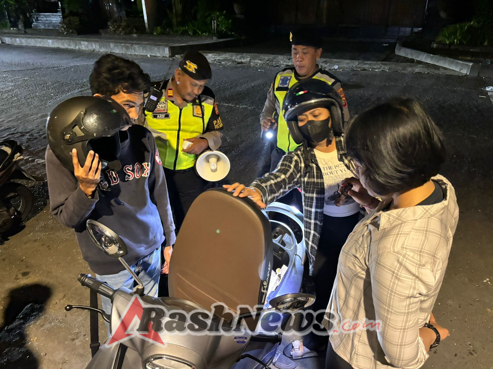 Polsek Denpasar Barat Gelar Patroli Malam Minggu, Tindak Pelanggar dan Himbau Kamtibmas
