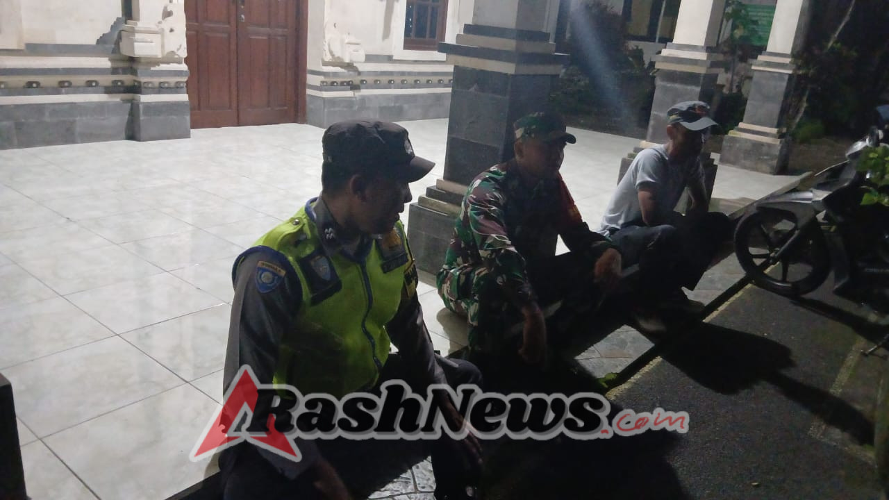 Babinsa Selisihan Giat Patroli Malam, Ciptakan Rasa Aman di Jam Rawan