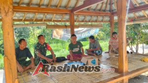 Edukasi Masyarakat Melalui Komsos Babinsa Ajak Masyarakat Cegah Pernikahan Dini